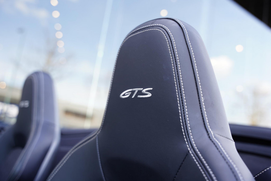 Porsche 911 Cabrio 3.0 Carrera 4 GTS / NL-Auto / Bose / Lifting / Sportuitlaat
