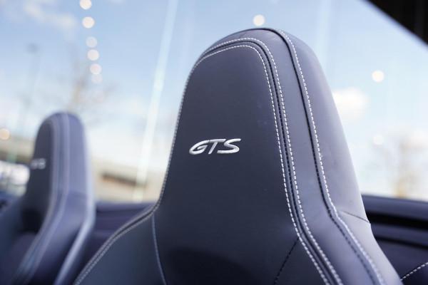 Porsche 911 Cabrio 3.0 Carrera 4 GTS / NL-Auto / Bose / Lifting / Sportuitlaat