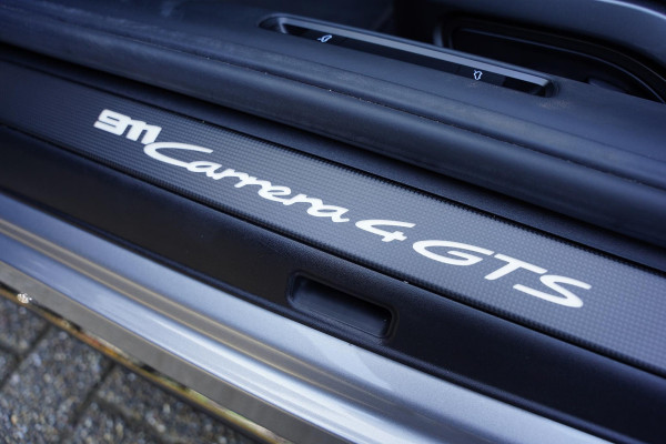 Porsche 911 Cabrio 3.0 Carrera 4 GTS / NL-Auto / Bose / Lifting / Sportuitlaat
