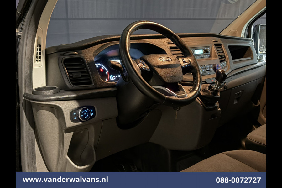 Ford Transit Custom 2.0 TDCI 130pk L1H1 Euro6 Airco | LED | 2500kg Trekhaak | Cruisecontrol | Verwarmde voorruit Parkeersensoren, Bijrijdersbank