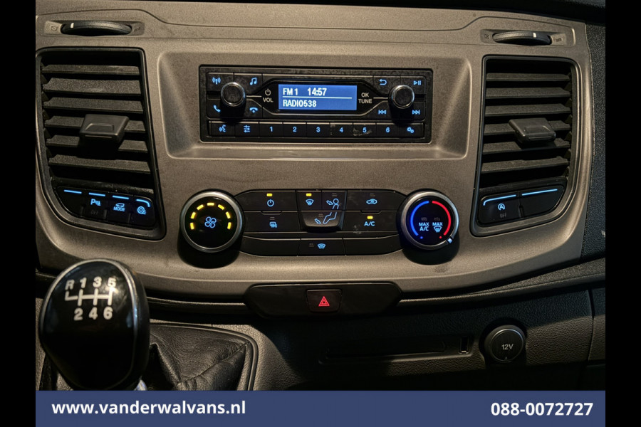 Ford Transit Custom 2.0 TDCI 130pk L1H1 Euro6 Airco | LED | 2500kg Trekhaak | Cruisecontrol | Verwarmde voorruit Parkeersensoren, Bijrijdersbank