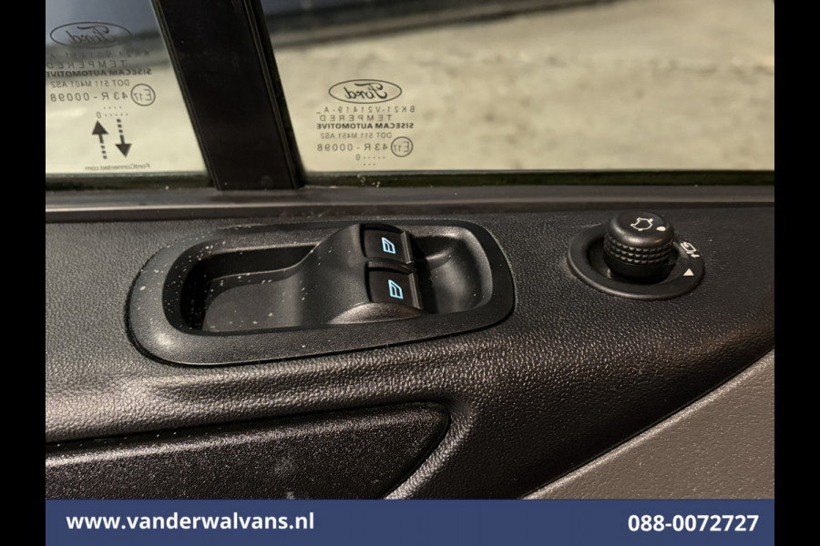 Ford Transit Custom 2.0 TDCI 130pk L1H1 Euro6 Airco | LED | 2500kg Trekhaak | Cruisecontrol | Verwarmde voorruit Parkeersensoren, Bijrijdersbank
