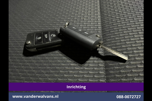 Volkswagen Transporter 2.0 TDI L2H1 Inrichting Euro6 Airco | Imperiaal | Omvormer | Camera | Apple Carplay | Cruisecontrol Android Auto, Trekhaak, Parkeersensoren