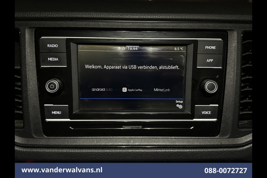 Volkswagen Crafter 2.0 TDI 141pk L3H3 L2H2 Euro6 Airco | Camera | Apple Carplay | Cruisecontrol | Chauffeursstoel Android Auto, Parkeersensoren, Bijrijdersbank, 3000kg trekvermogen