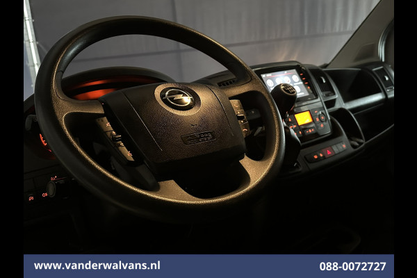Opel Movano 2.2D 120pk L2H2 Euro6 Airco | 2500kg Trekhaak | Apple Carplay | Cruisecontrol Android Auto | Bijrijdersbank Parkeersensoren