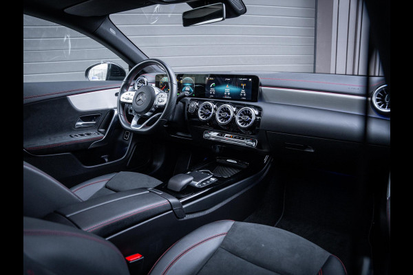 Mercedes-Benz CLA-Klasse 250 e AMG Line - Matrix l Pano l Sfeerverl. l Keyless l 19"