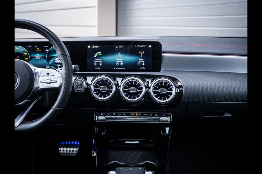 Mercedes-Benz CLA-Klasse 250 e AMG Line - Matrix l Pano l Sfeerverl. l Keyless l 19"