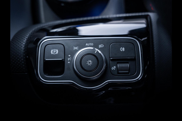 Mercedes-Benz CLA-Klasse 250 e AMG Line - Matrix l Pano l Sfeerverl. l Keyless l 19"