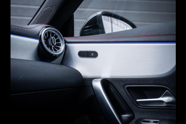 Mercedes-Benz CLA-Klasse 250 e AMG Line - Matrix l Pano l Sfeerverl. l Keyless l 19"