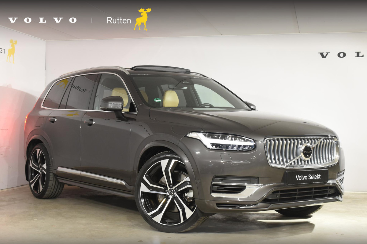 Volvo XC90 T8 455PK Recharge AWD Ultimate Bright / Luchtvering / Bowers & Wilkins / Schuif-kanteldak / 360 Camera / Head Up Display / Nappaleder met ventilatie / Massagefunctie / Gelamineerde zijruiten / 22'' Velgen / Trekhaak /  Stoelverwarming / Stuurverwarming