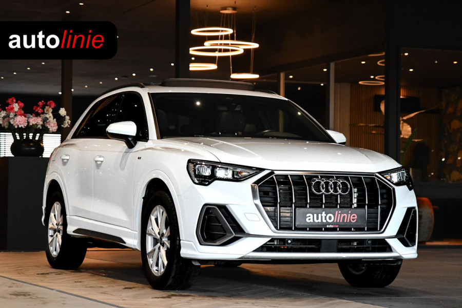 Audi Q3 45 TFSI e 3x S-Line. Pano, ACC, Dodehoek, Lane assist!
