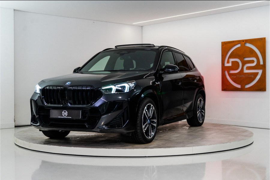 BMW X1 xDrive30e M-Sport 326PK | Pano | Harman/Kardon | HUD | Sfeer | Keyless | Massage VOL! 12 MND Garantie