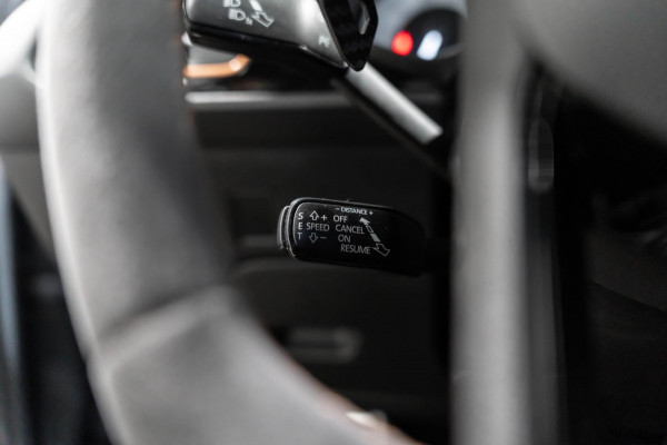 Seat Leon CUPRA R 2.0 TSI Nr. 561/799 DSG Carbon Performance Uniek