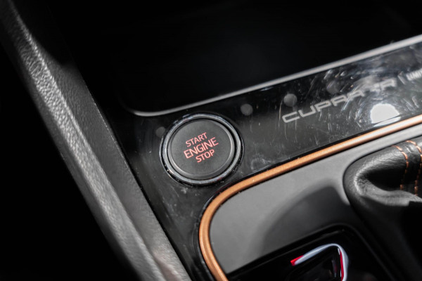 Seat Leon CUPRA R 2.0 TSI Nr. 561/799 DSG Carbon Performance Uniek