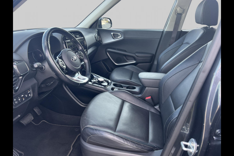 Kia e-Soul ExecutiveLine 64 kWh | Trekhaak