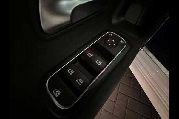 Mercedes-Benz A-Klasse 180 Business AMG Memory|Sfeer|Night