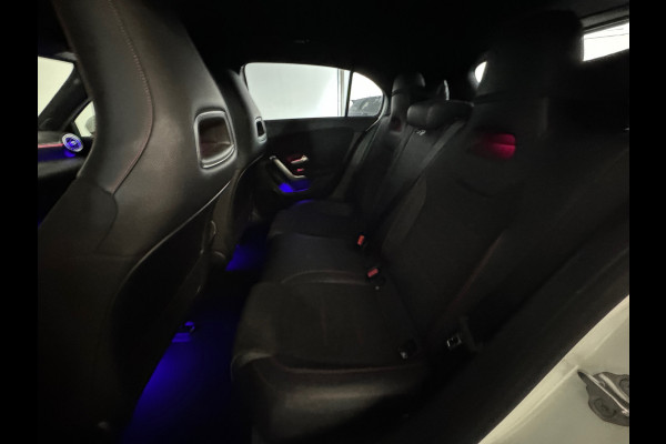 Mercedes-Benz A-Klasse 180 Business AMG Memory|Sfeer|Night