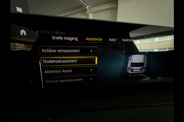 Mercedes-Benz A-Klasse 180 Business AMG Memory|Sfeer|Night