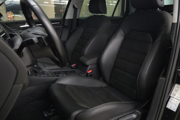 Volkswagen Golf 1.5 TSI R-Line Pano/Carplay/Dynaudio/Cam/Blindspot/Vol