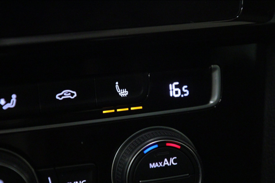 Volkswagen Golf 1.5 TSI R-Line Pano/Carplay/Dynaudio/Cam/Blindspot/Vol