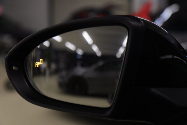 Volkswagen Golf 1.5 TSI R-Line Pano/Carplay/Dynaudio/Cam/Blindspot/Vol