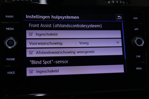 Volkswagen Golf 1.5 TSI R-Line Pano/Carplay/Dynaudio/Cam/Blindspot/Vol