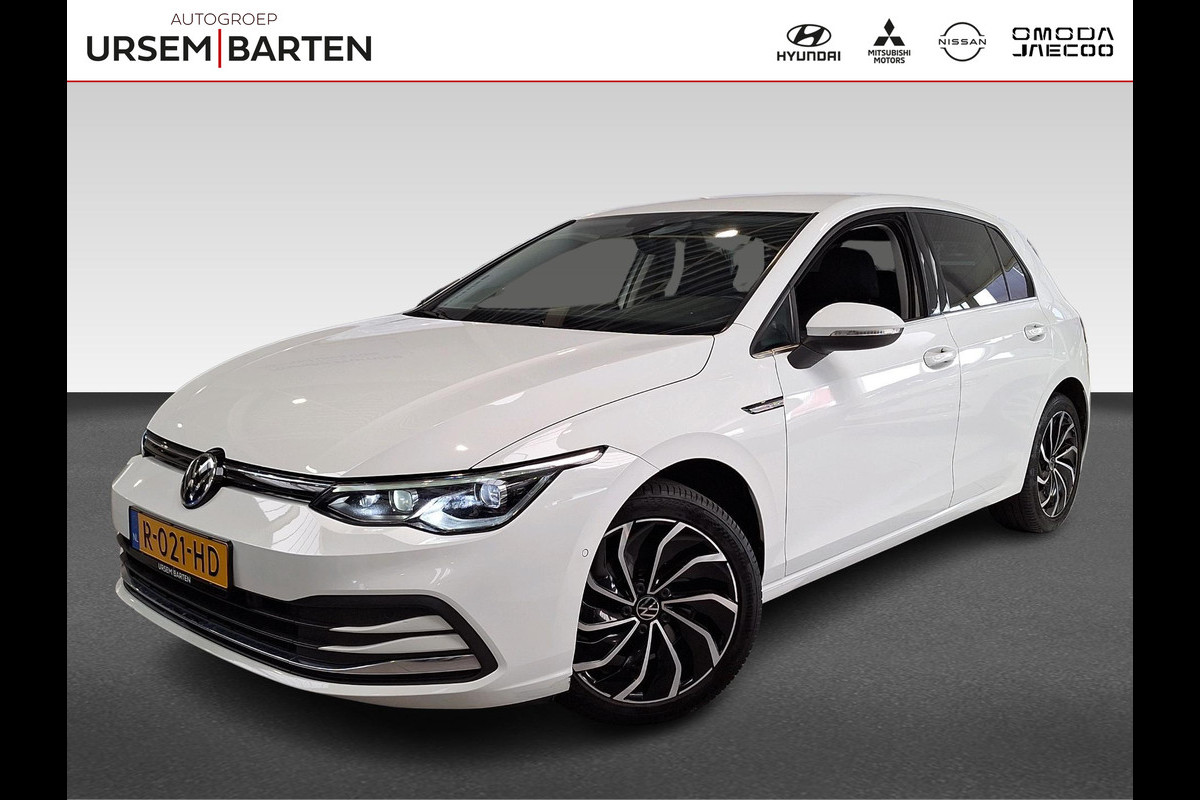 Volkswagen Golf 1.5 TSI Style IQ Light | Memory Seat | Blind Spot | Achteruitrijcamera | Stoelverwarming | Apple Carplay/Android Auto