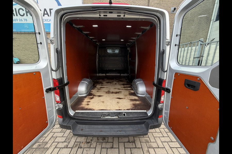 Volkswagen Crafter 30 2.0 TDI 141PK Euro 6 L3H2 Nieuwe APK/Automaat/CarPlay/camera/cruise control
