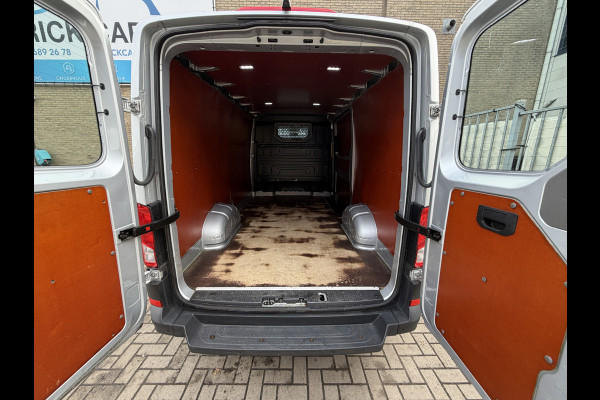 Volkswagen Crafter 30 2.0 TDI 141PK Euro 6 L3H2 Nieuwe APK/Automaat/CarPlay/camera/cruise control