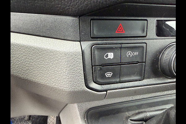 Volkswagen Crafter 35 2.0 TDI 141 PK Euro 6 L3H3 Nieuwe apk/Automaat/CarPlay/trekhaak/cruise control