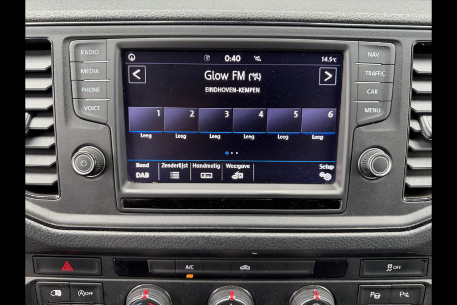 Volkswagen Crafter 35 2.0 TDI 141 PK Euro 6 L3H3 Nieuwe apk/Automaat/CarPlay/trekhaak/cruise control