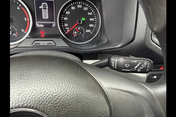 Volkswagen Crafter 35 2.0 TDI 141 PK Euro 6 L3H3 Nieuwe apk/Automaat/CarPlay/trekhaak/cruise control