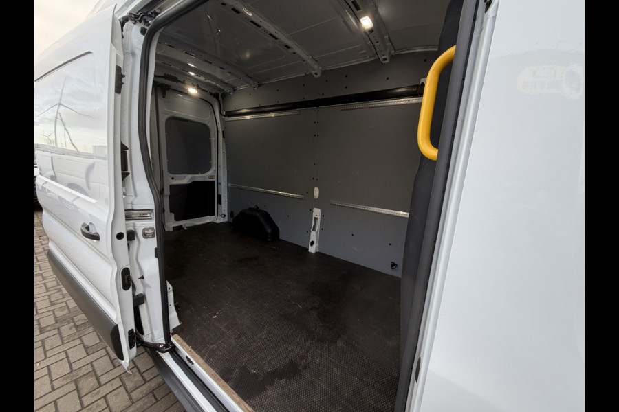 Ford Transit 350 2.0 TDCI 130PK Euro 6 L3H3 Trend Camera/CarPlay/stoelverwarming/360 camera