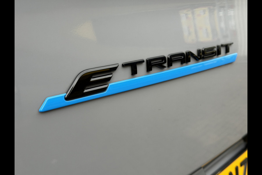 Ford E-Transit Cust. 320 L1H1 Limited 65 kWh/ 218 PK Direct leverbaar/stoel&stuur verwaming/B&O/ Camera