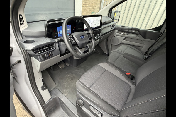 Ford E-Transit Cust. 320 L1H1 Limited 65 kWh/ 218 PK Direct leverbaar/stoel&stuur verwaming/B&O/ Camera