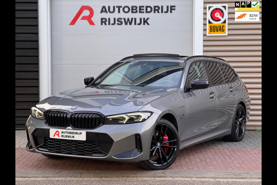 BMW 3 Serie Touring 330e Pano/Camera/Sfeer/Leer