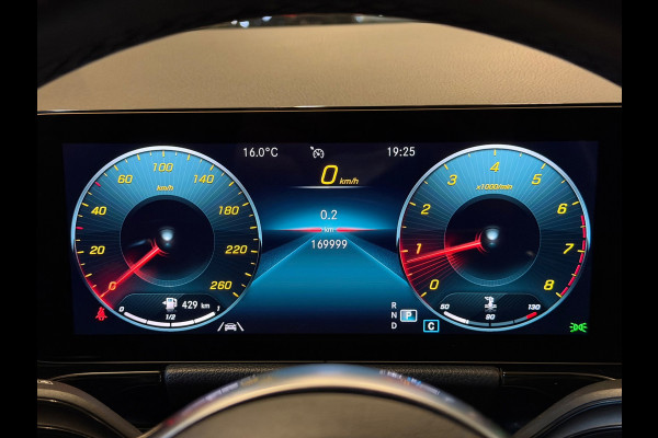 Mercedes-Benz GLA 200 AMG|PANO|SFEER|MEMORY|VOL!