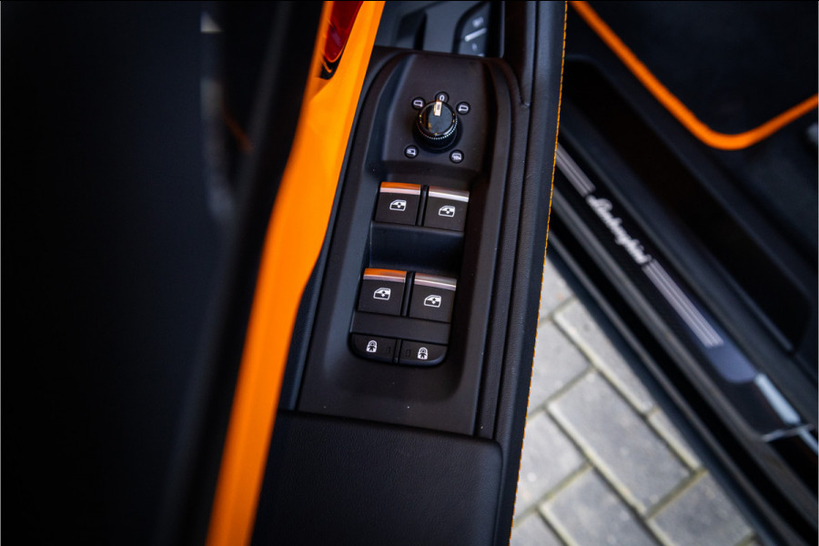 Lamborghini Urus 4.0 V8 S - Panorama | B&O Adv. | Stoelmassage & Koeling | Carbon