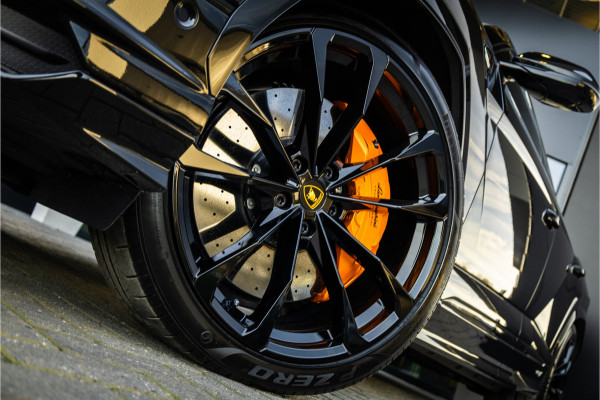 Lamborghini Urus 4.0 V8 S - Panorama | B&O Adv. | Stoelmassage & Koeling | Carbon