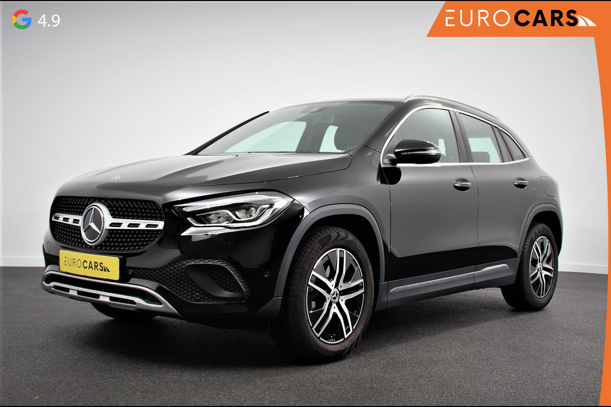 Mercedes-Benz GLA 200 163pk Automaat Progressive Navigatie Climate Control Camera Parkeer sensoren Stoelverwarming DAB Lichtmetalen velgen 18" Electrisch bedienbare achterklep