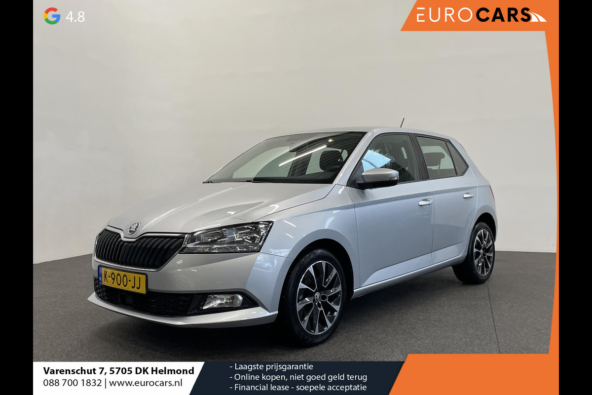 Škoda Fabia 1.0 TSI Business Edition Navigatie Apple Carplay/Android Auto Parkeersensoren achter Cruise Control Airco Lichtmetalen velgen