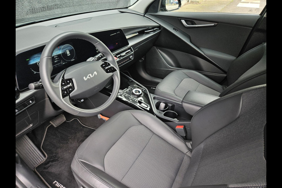 Kia Niro EV DynamicLine 64.8 kWh | Automaat | Camera | Navi | H-Leder | Apple Carplay/Android Auto | Key-Less | Clima | 17" Velgen | PDC | Cruise | LED |