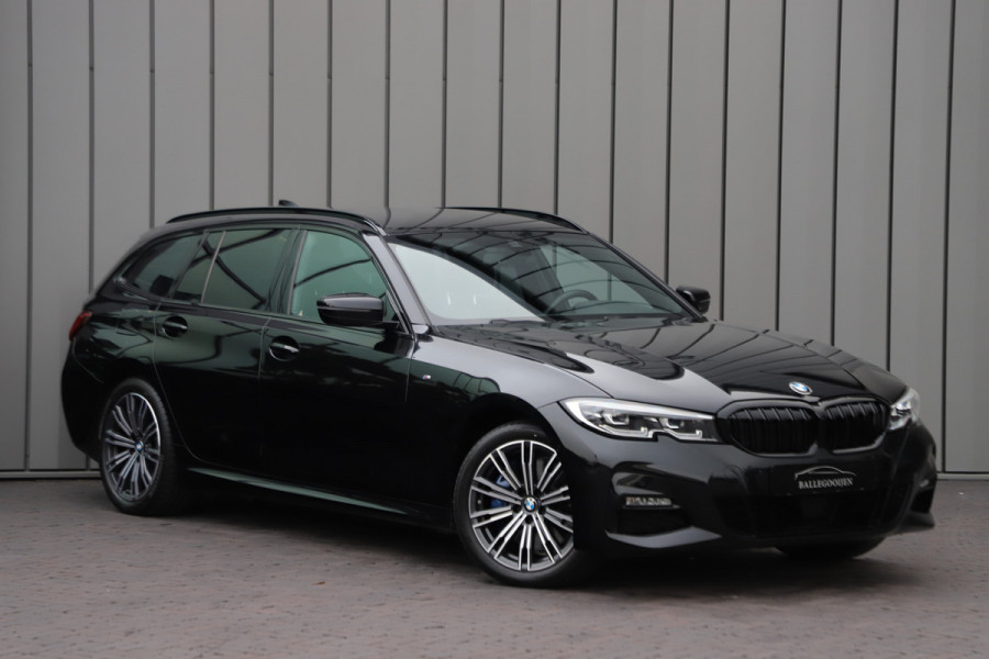 BMW 3 Serie Touring 330e High Executive | 292PK | Led | Sfeerverlichting | ACC | Clima | Trekhaak | Camera | Stoelverwarming | Carplay | 202