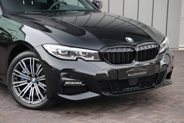 BMW 3 Serie Touring 330e High Executive | 292PK | Led | Sfeerverlichting | ACC | Clima | Trekhaak | Camera | Stoelverwarming | Carplay | 202