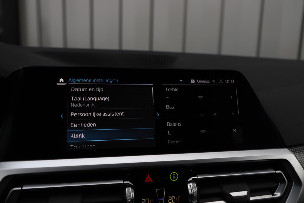 BMW 3 Serie Touring 330e High Executive | 292PK | Led | Sfeerverlichting | ACC | Clima | Trekhaak | Camera | Stoelverwarming | Carplay | 202