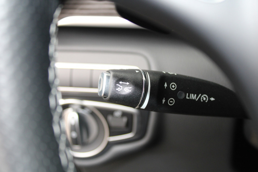 Mercedes-Benz V-Klasse 300d / XXL / DC / Burmester / 2x Elec Schuifdeur / 360 Camera / Vol Opties / NIEUWSTAAT