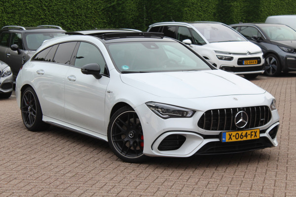 Mercedes-Benz CLA-Klasse Shooting Brake AMG 45 S 4MATIC+ Premium Plus 52.438 km! / Panoramadak / 360Camera / Sportuitlaat / Schaalstoelen / Burmester / DAB / Dodehoek / Matrix LED / Memory seats / Navigatie