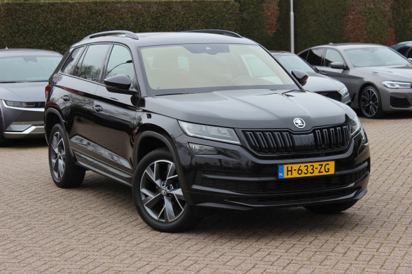 Škoda Kodiaq 1.5 TSI Sportline Business / Camera / Keyless / Sportstoelen / CarPlay / 19'' / Blackpack / Virtual Cockpit / Dodehoek / DAB / Stoelverwarming / ACC