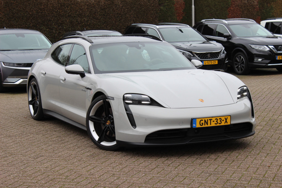 Porsche Taycan Sport Turismo 4S 93 kWh / SoH 91,9% / Panoramadak / 360Camera / Head-up / Accu Performance+ / 21'' / Achterasbesturing / Luchtvering / Keyless / Stoel+Stuurverwarming / DAB / ACC
