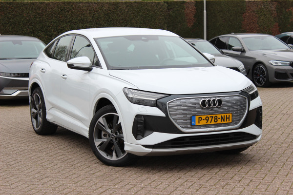 Audi Q4 Sportback e-tron 40 Launch edition Advanced 77 kWh / SoH 93,8% / CarPlay / Matrix LED / Sportstoelen / Sonos Audio / Virtual Cockpit / Parkeerhulp V+A / Intr.voorverwarming / Stoelverwarming / DAB / Cruise Control